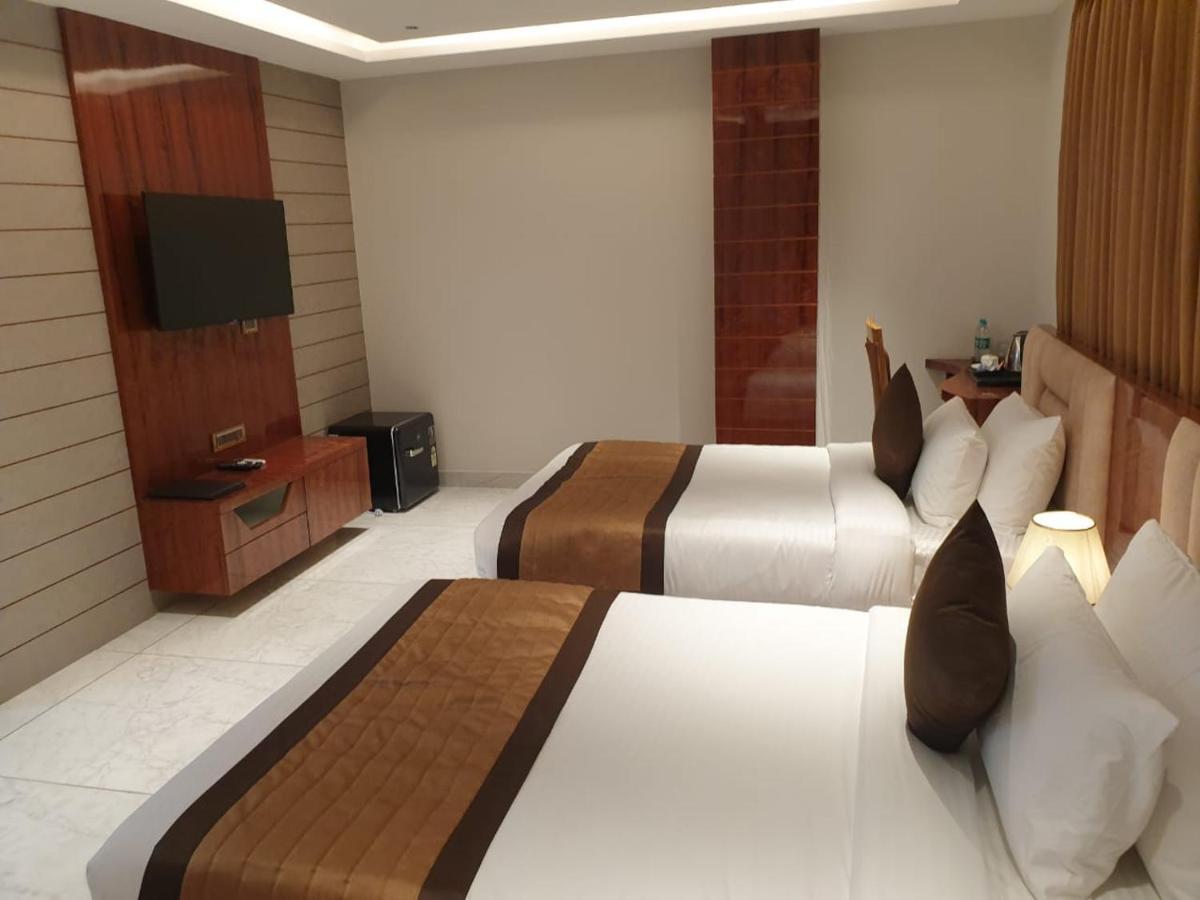 Hotel Suncity Palace Katihar Luaran gambar