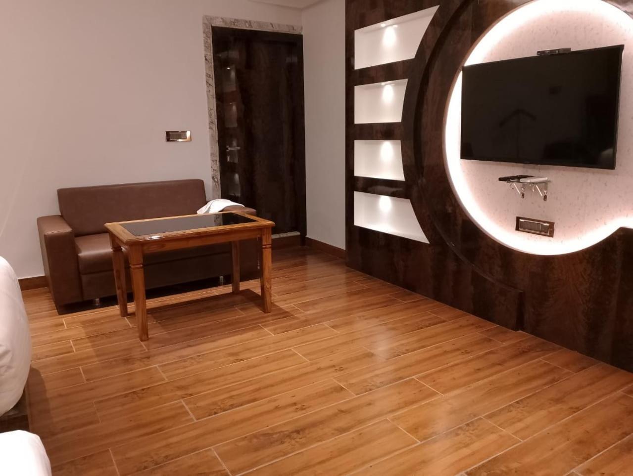 Hotel Suncity Palace Katihar Luaran gambar