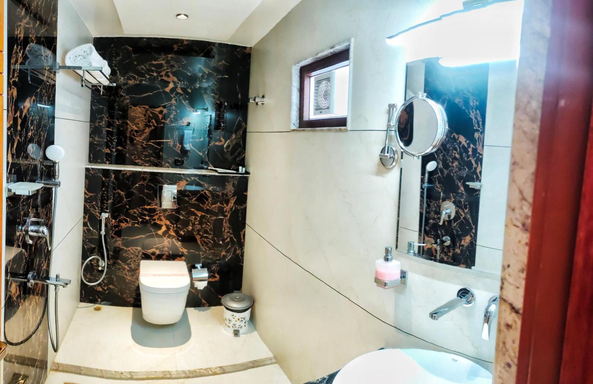 Hotel Suncity Palace Katihar Luaran gambar